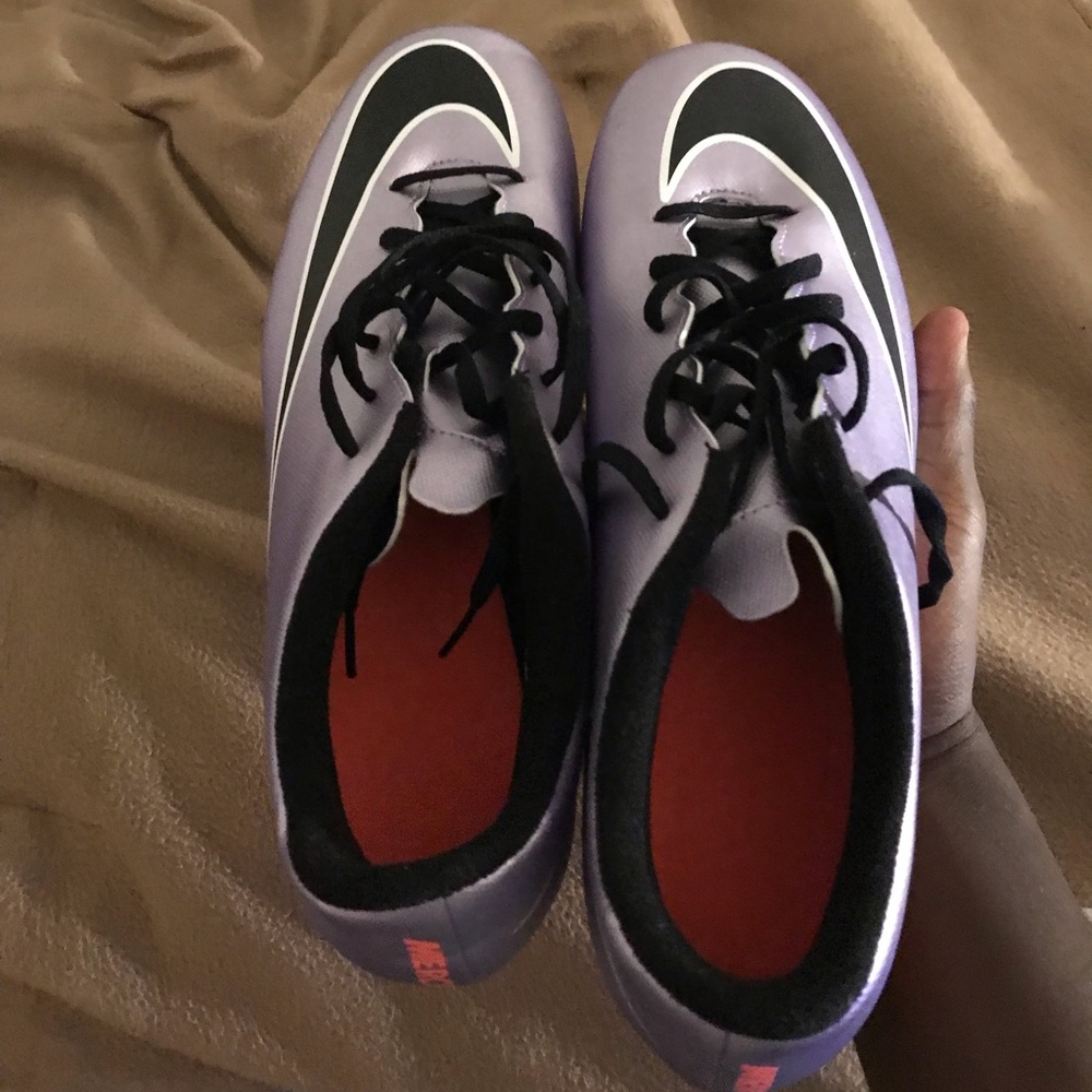 MEN SOCCER CLEATS
